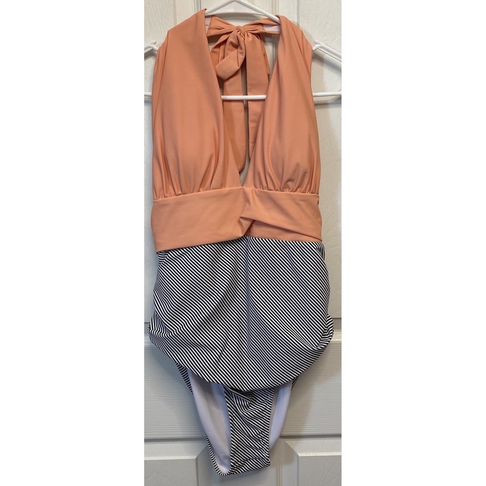 Cupshe One piece Women's Halter Ruched Swimsuit Padded Peach/Black/White‎ Sz. L
